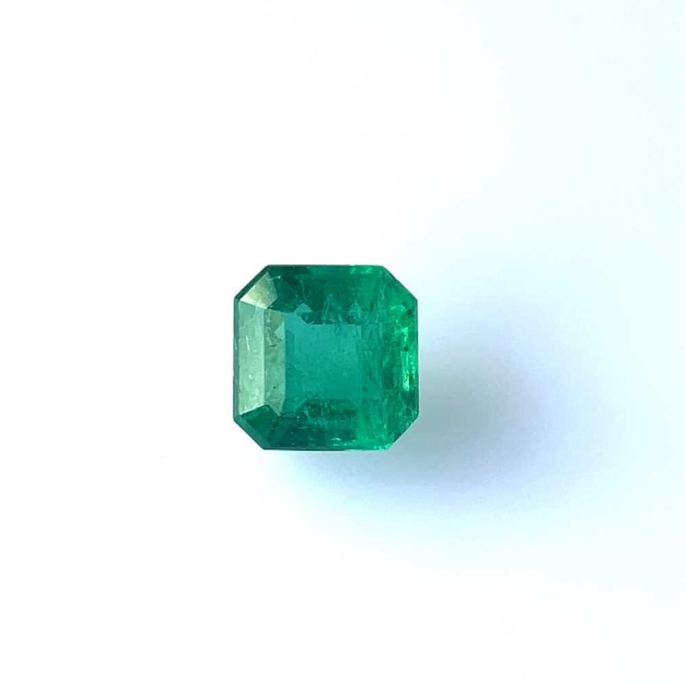 Loose Emerald Gemstone - Asscher 1.8ct Green SI: Loose Emerald Gemstone - Asscher 1.8ct Green SI This listing features Loose Emerald Gemstone - Asscher 1.8ct Green SI. Item specifics are provided below. Item Specifics: Type: Emerald Carat: 1.8 Cut: