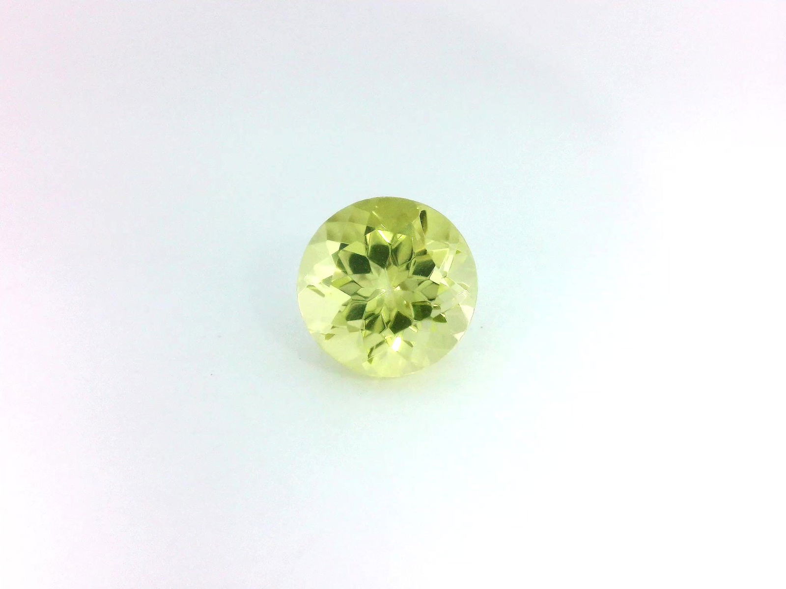 Loose Apatite Gemstone - GSI Round 2.55ct Yellow EC: Loose Apatite Gemstone - GSI Round 2.55ct Yellow EC This listing features Loose Apatite Gemstone - GSI Round 2.55ct Yellow EC. Item specifics are provided below. Item Specifics: Type: Apatite Carat: 2