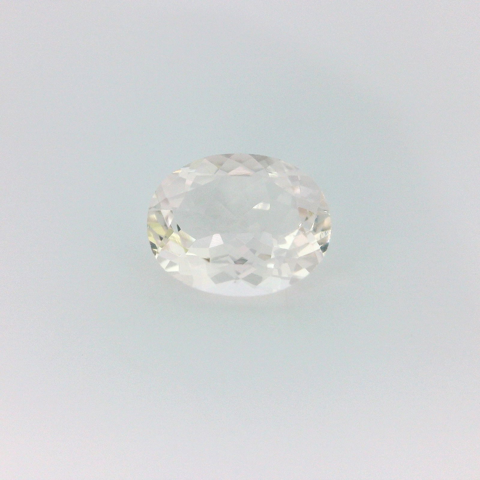 Loose Morganite Gemstone - GSI Oval 2.17ct Pink EC: Loose Morganite Gemstone - GSI Oval 2.17ct Pink EC This listing features Loose Morganite Gemstone - GSI Oval 2.17ct Pink EC. Item specifics are provided below. Item Specifics: Type: Morganite Carat: 2