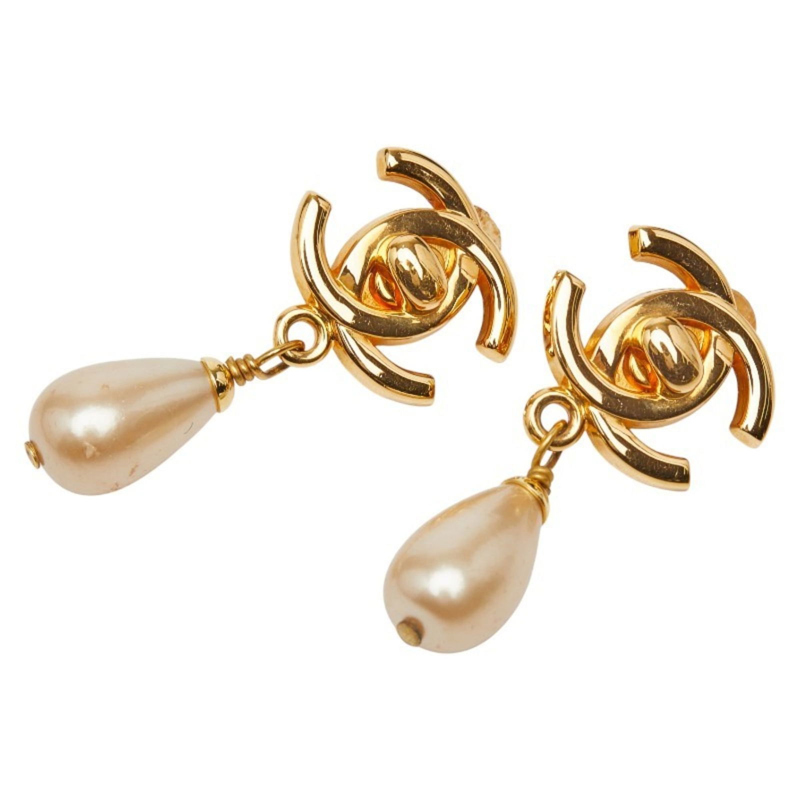 Plating Chanel Clip Earrings Gold: Plating Chanel Clip Earrings Gold This listing features Plating Chanel Clip Earrings Gold. Item specifics are provided below. Item Specifics: Brand: Chanel Type: Clip Earrings Gender: Women