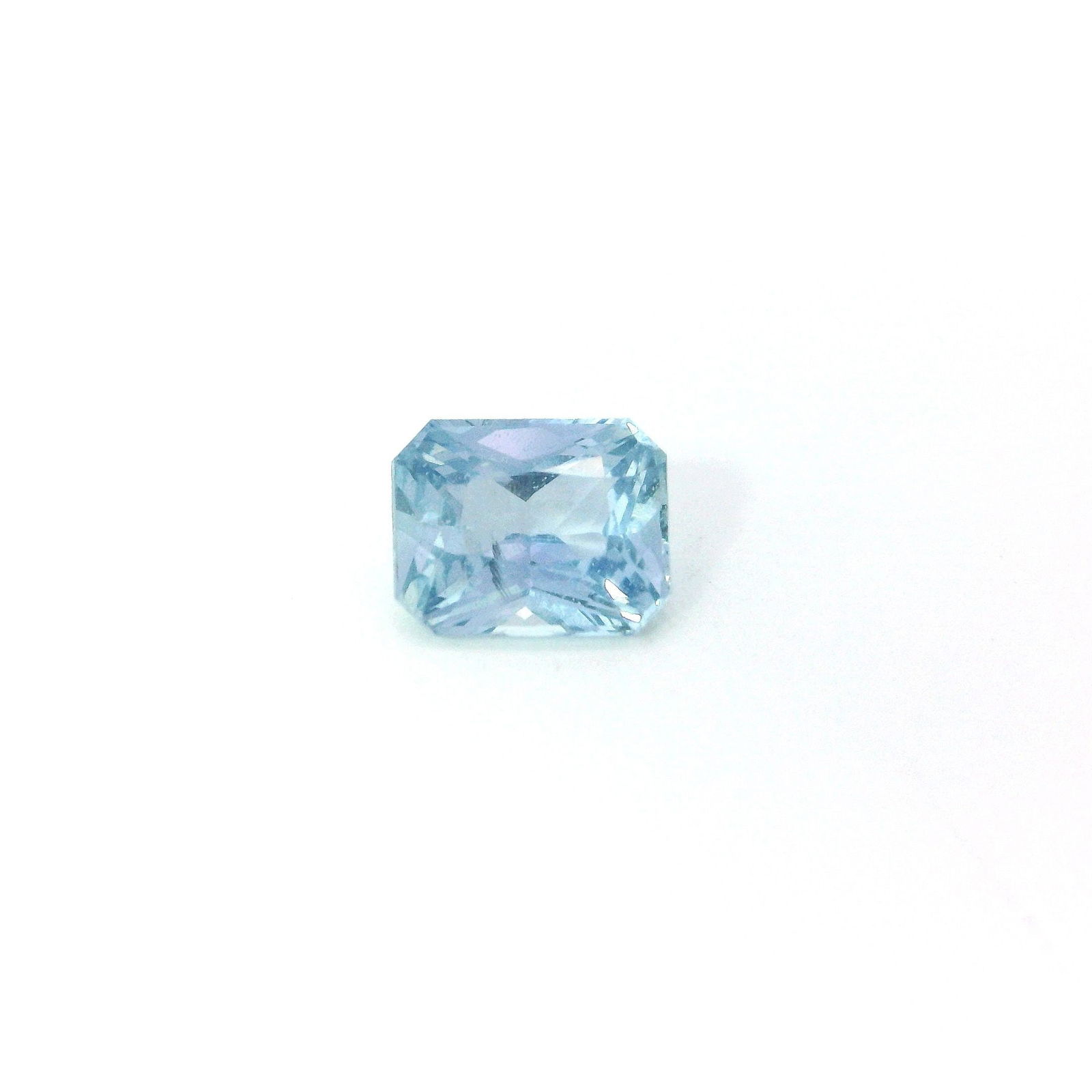 Loose Sapphire Gemstone - GSI Octagonal 1.1ct Blue EC: Loose Sapphire Gemstone - GSI Octagonal 1.1ct Blue EC This listing features Loose Sapphire Gemstone - GSI Octagonal 1.1ct Blue EC. Item specifics are provided below. Item Specifics: Type: Sapphire Car