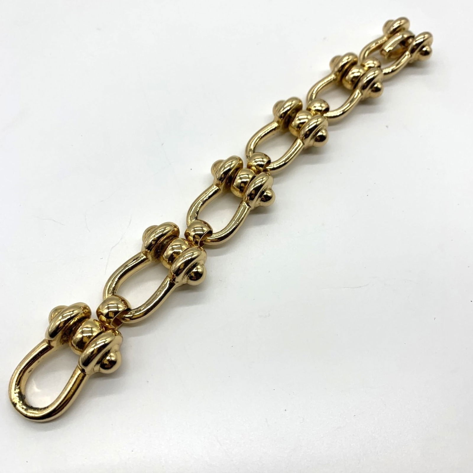 Metal Christian Dior Charm Bracelet: Metal Christian Dior Charm Bracelet This listing features Metal Christian Dior Charm Bracelet. Item specifics are provided below. Item Specifics: Brand: Christian Dior Type: Charm Bracelet Gender: Wom