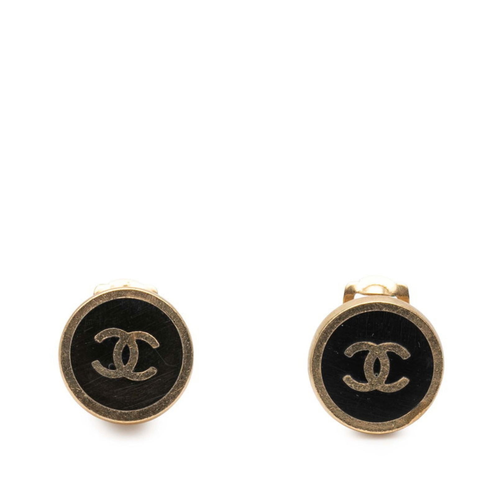 Plating Chanel Clip Earrings Gold: Plating Chanel Clip Earrings Gold This listing features Plating Chanel Clip Earrings Gold. Item specifics are provided below. Item Specifics: Brand: Chanel Type: Clip Earrings Gender: Women Material: