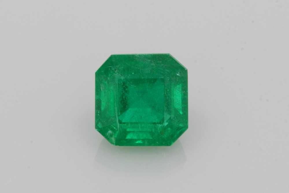 Loose Emerald Gemstone - GIA Asscher 3.82ct Green SI: Loose Emerald Gemstone - GIA Asscher 3.82ct Green SI This listing features Loose Emerald Gemstone - GIA Asscher 3.82ct Green SI. Item specifics are provided below. Item Specifics: Type: Emerald Carat: