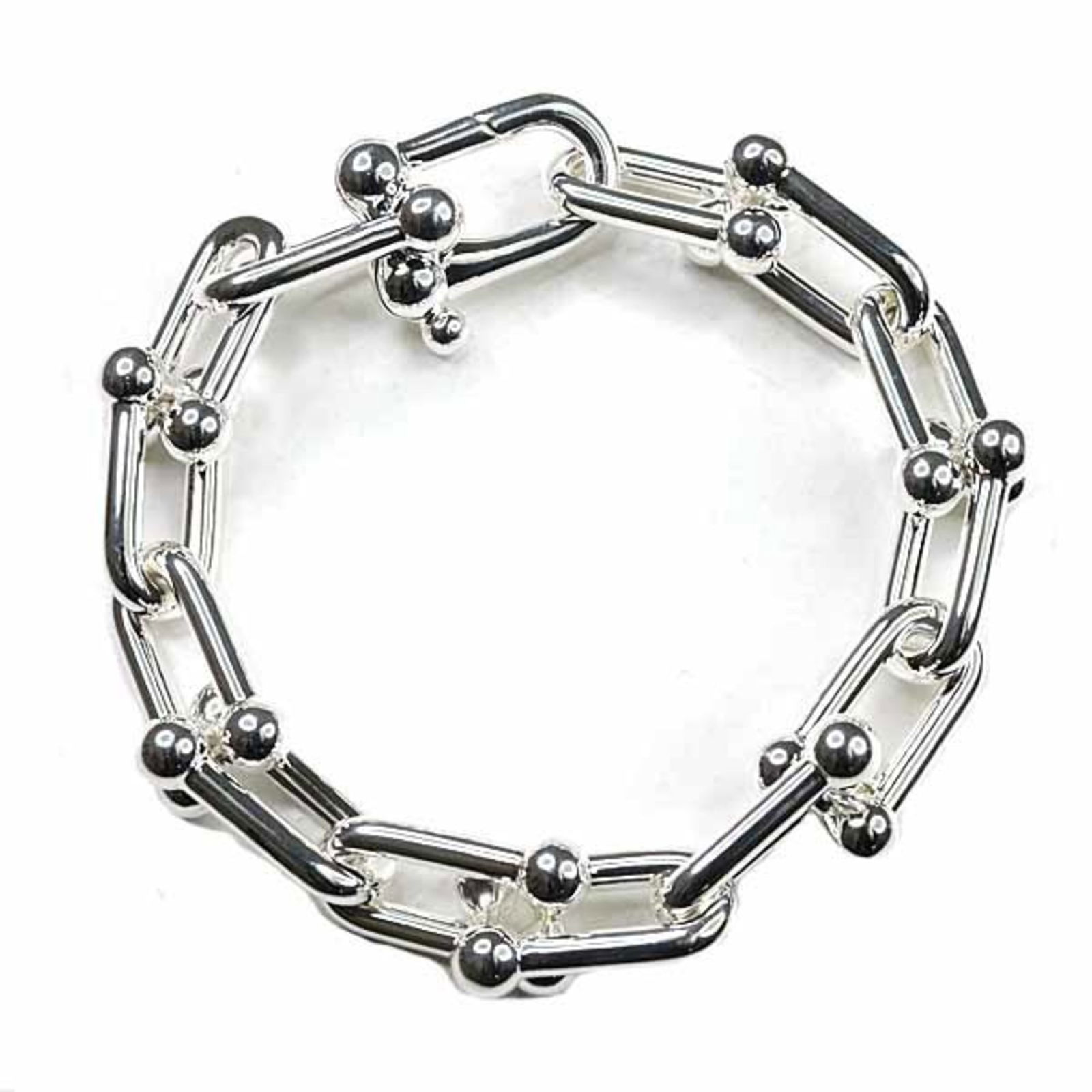 925 Tiffany Link Bracelet Sterling Silver: 925 Tiffany Link Bracelet Sterling Silver This listing features 925 Tiffany Link Bracelet Sterling Silver. Item specifics are provided below. Item Specifics: Brand: Tiffany Type: Link Bracelet Gender: