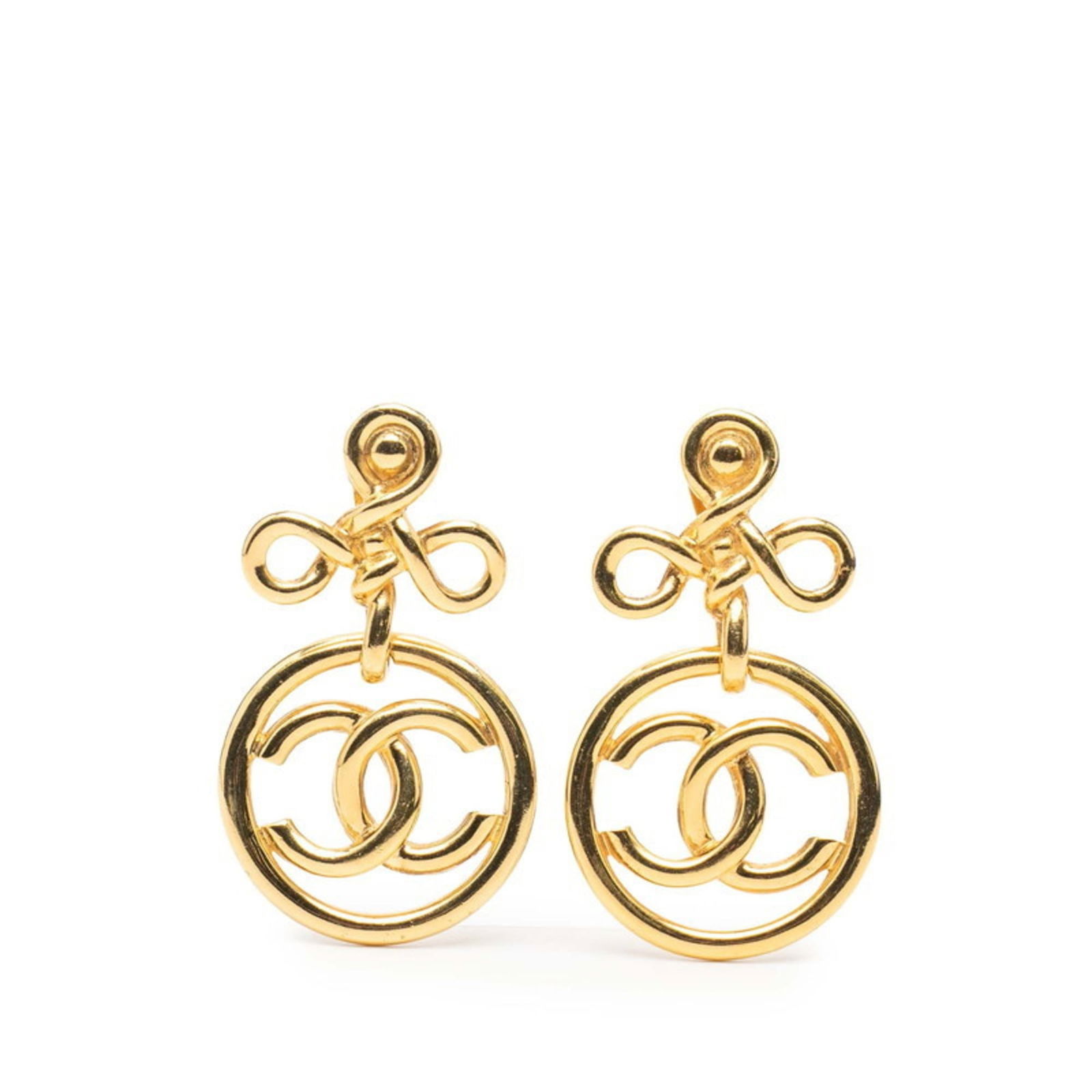 Plating Chanel Clip Earrings Gold: Plating Chanel Clip Earrings Gold This listing features Plating Chanel Clip Earrings Gold. Item specifics are provided below. Item Specifics: Brand: Chanel Type: Clip Earrings Gender: Women Material: