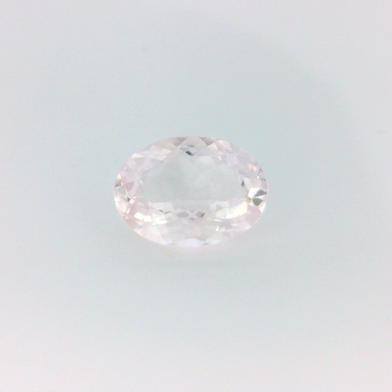 Loose Morganite Gemstone - GSI Oval 2.0ct Pink EC: Loose Morganite Gemstone - GSI Oval 2.0ct Pink EC This listing features Loose Morganite Gemstone - GSI Oval 2.0ct Pink EC. Item specifics are provided below. Item Specifics: Type: Morganite Carat: 2.0