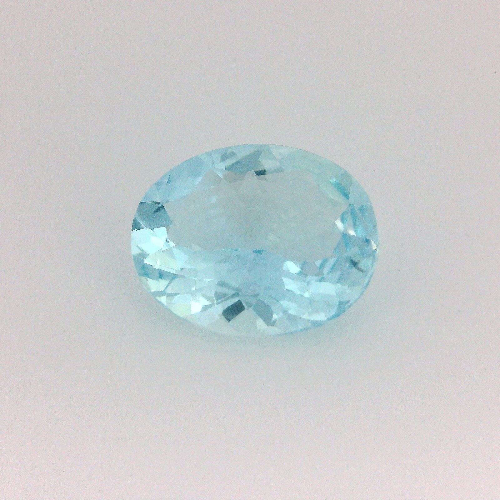 Loose Aquamarine Gemstone - IGI Oval 3.55ct Blue EC: Loose Aquamarine Gemstone - IGI Oval 3.55ct Blue EC This listing features Loose Aquamarine Gemstone - IGI Oval 3.55ct Blue EC. Item specifics are provided below. Item Specifics: Type: Aquamarine Carat