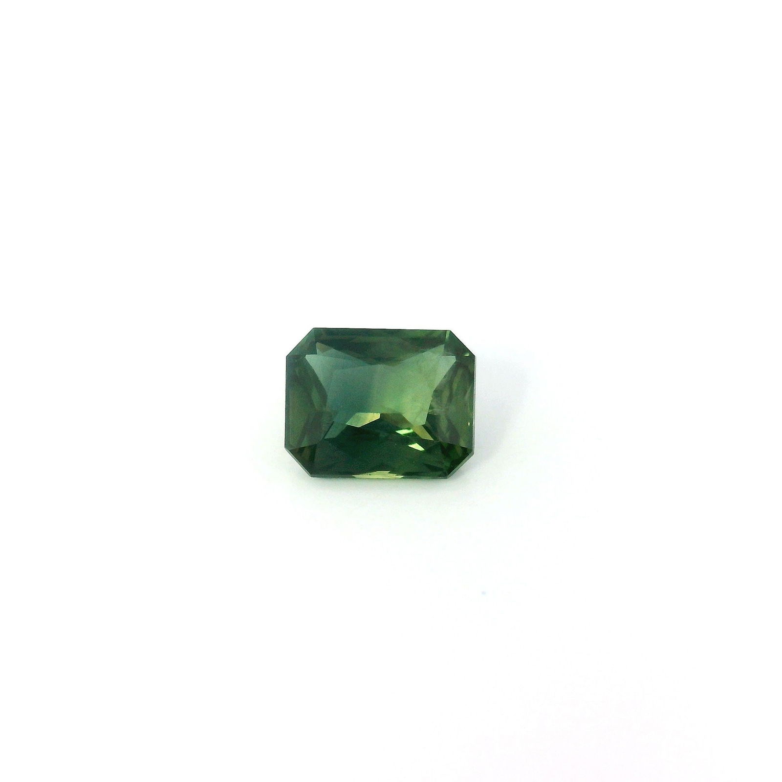 Loose Sapphire Gemstone - GSI Octagonal 1.02ct Green SI: Loose Sapphire Gemstone - GSI Octagonal 1.02ct Green SI This listing features Loose Sapphire Gemstone - GSI Octagonal 1.02ct Green SI. Item specifics are provided below. Item Specifics: Type: