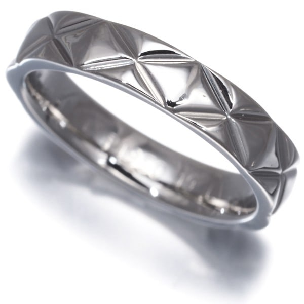 Platinum Chanel Ring Matelasse Medium Eu46 950: Platinum Chanel Ring Matelasse Medium Eu46 950 This listing features Platinum Chanel Ring Matelasse Medium Eu46 950. Item specifics are provided below. Item Specifics: Brand: CHANEL Metal: Platinum Me