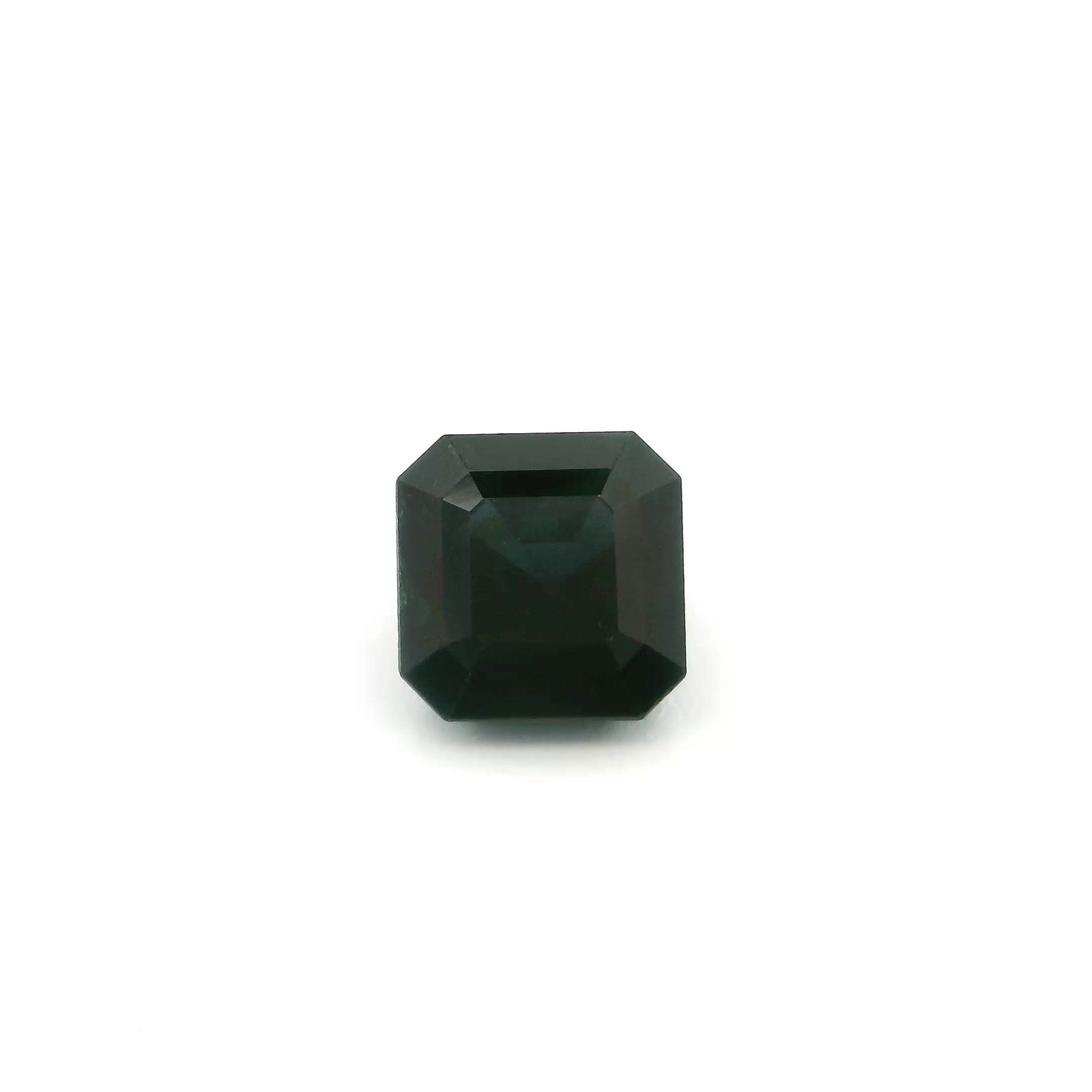 Loose Sapphire Gemstone - GSI Octagonal 2.26ct Blue SI: Loose Sapphire Gemstone - GSI Octagonal 2.26ct Blue SI This listing features Loose Sapphire Gemstone - GSI Octagonal 2.26ct Blue SI. Item specifics are provided below. Item Specifics: Type: Sapphire C