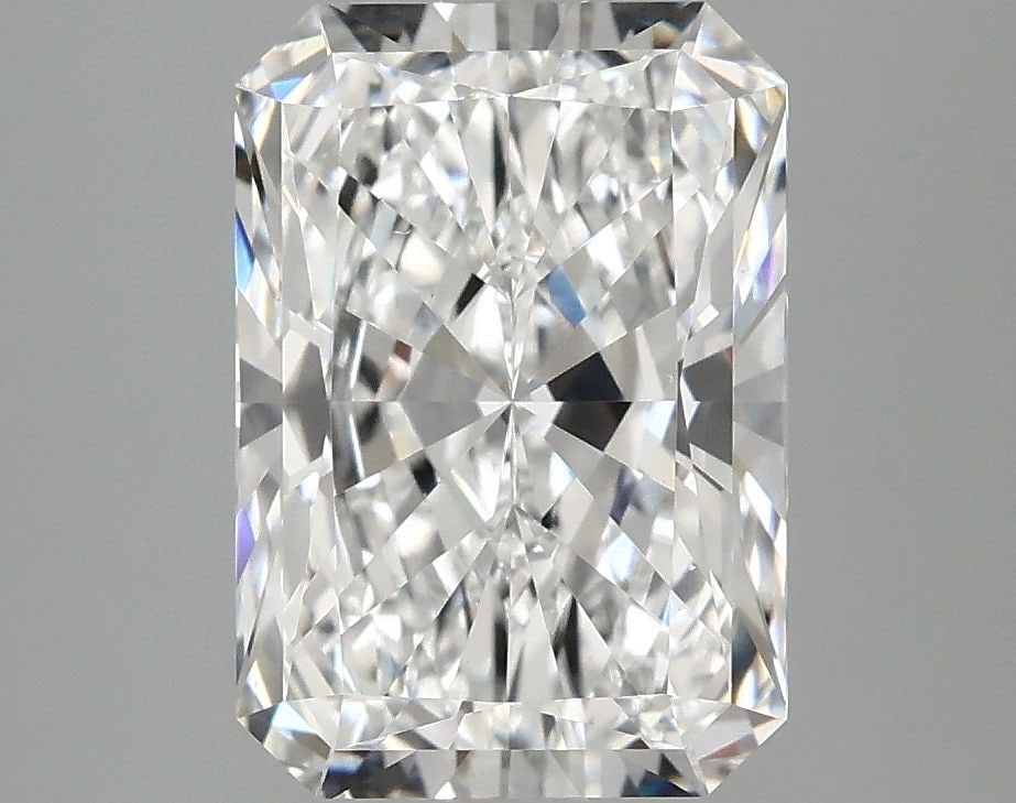 Loose Lab Diamond - IGI Radiant 3.05ct E VS1: Loose Lab Diamond - IGI Radiant 3.05ct E VS1 This listing features Loose Lab Diamond - IGI Radiant 3.05ct E VS1. Item specifics are provided below. Item Specifics: Source: This Is A Real Diamond Grown