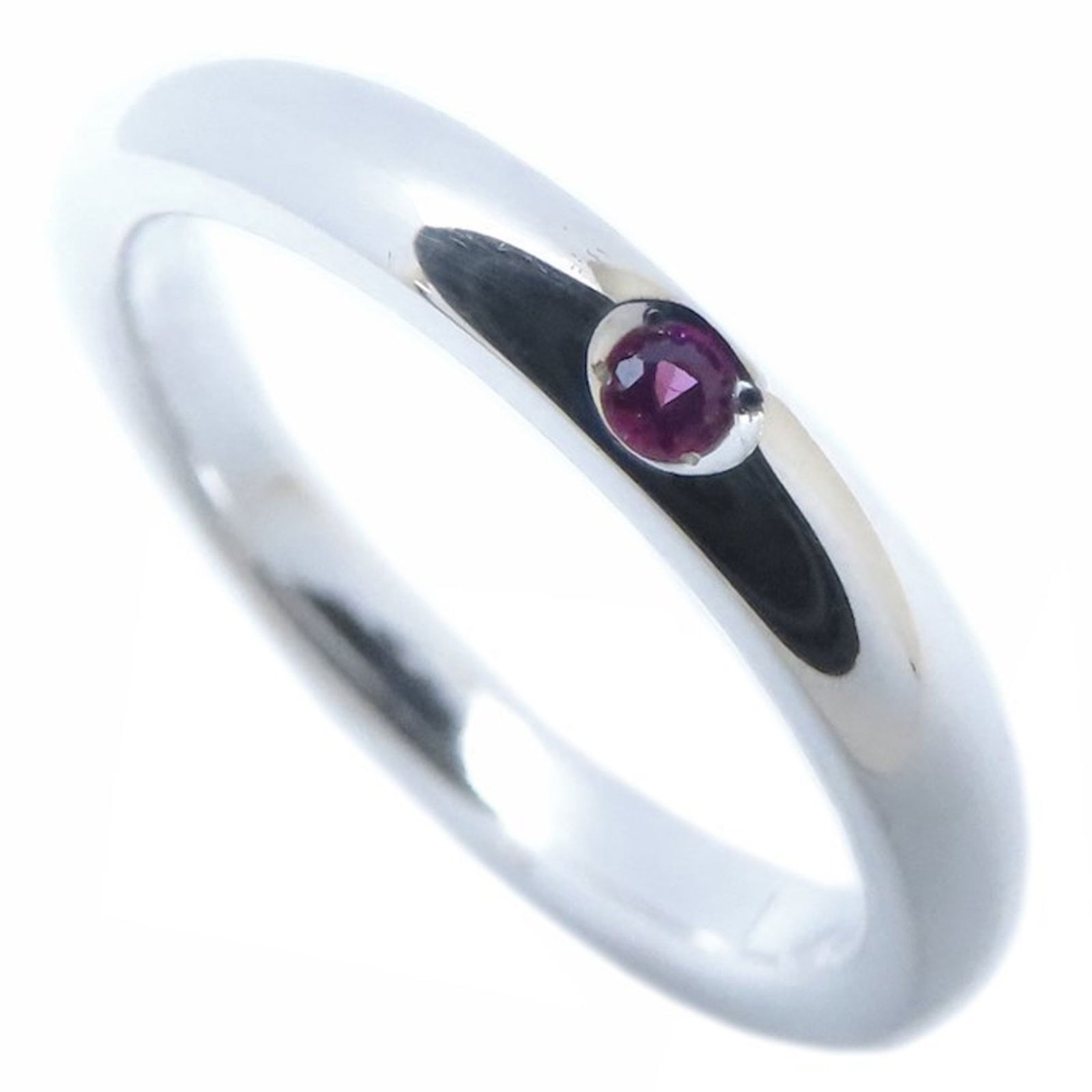 925 Tiffany Band Ring Silver: 925 Tiffany Band Ring Silver This listing features 925 Tiffany Band Ring Silver. Item specifics are provided below. Item Specifics: Brand: Tiffany Type: Band Ring Gender: Women Color: Silver Material: