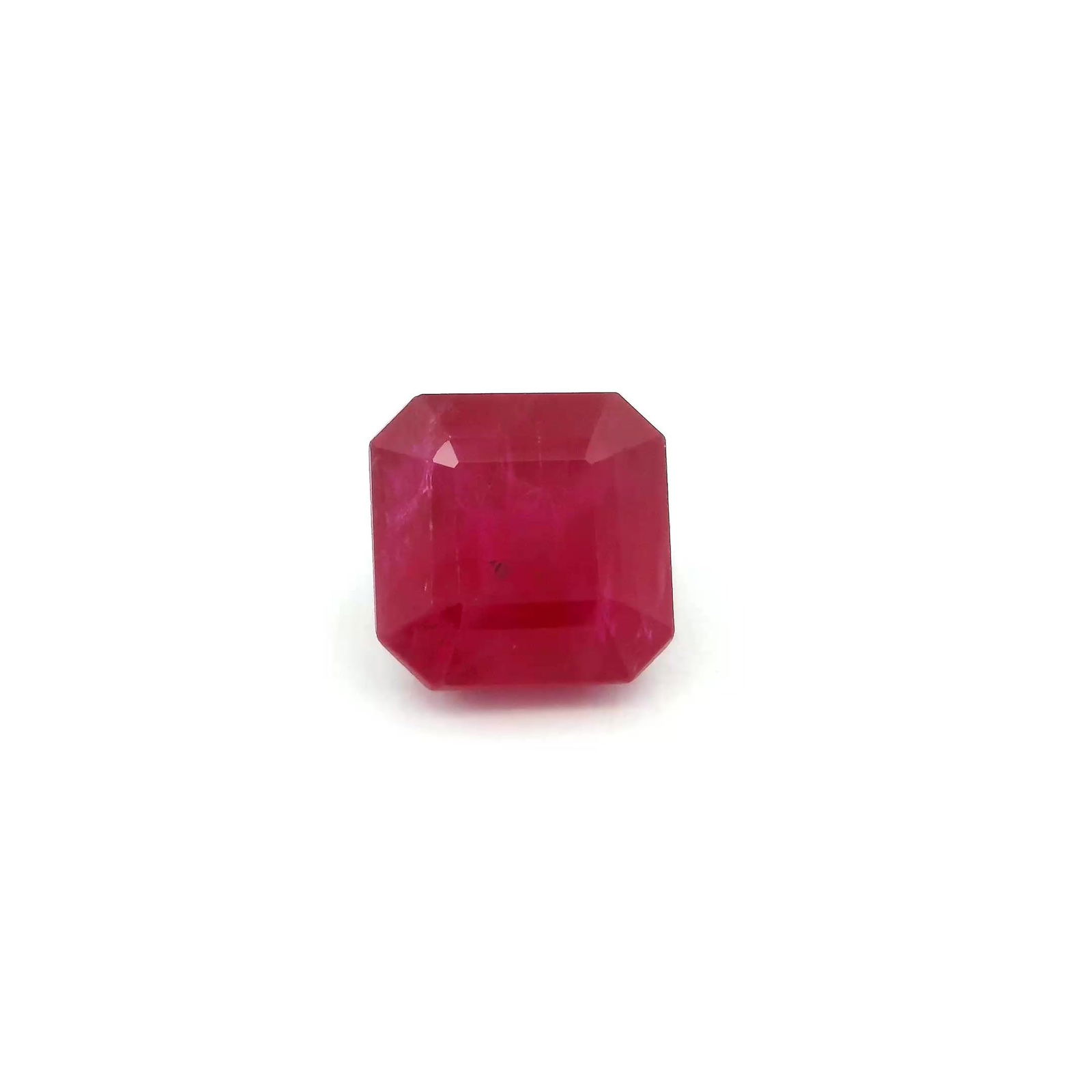Loose Ruby Gemstone - GSI Octagonal 2.56ct Red SI: Loose Ruby Gemstone - GSI Octagonal 2.56ct Red SI This listing features Loose Ruby Gemstone - GSI Octagonal 2.56ct Red SI. Item specifics are provided below. Item Specifics: Type: Ruby Carat: 2.56 Cut