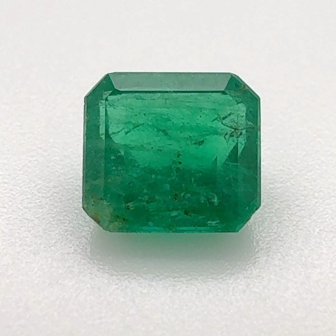 Loose Emerald Gemstone - Octagonal 1.13ct Green MI: Loose Emerald Gemstone - Octagonal 1.13ct Green MI This listing features Loose Emerald Gemstone - Octagonal 1.13ct Green MI. Item specifics are provided below. Item Specifics: Type: Emerald Carat: 1.1