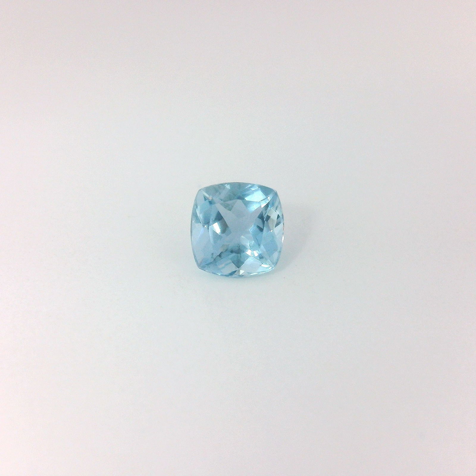 Loose Aquamarine Gemstone - GSI Pear 1.11ct Blue EC: Loose Aquamarine Gemstone - GSI Pear 1.11ct Blue EC This listing features Loose Aquamarine Gemstone - GSI Pear 1.11ct Blue EC. Item specifics are provided below. Item Specifics: Type: Aquamarine Carat