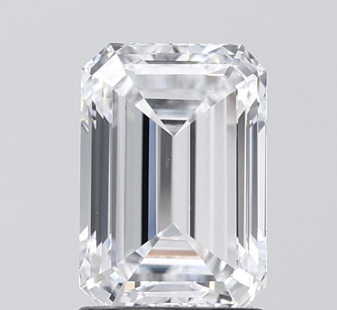 Loose Lab Diamond - IGI Emerald 2.0ct D VS1: Loose Lab Diamond - IGI Emerald 2.0ct D VS1 This listing features Loose Lab Diamond - IGI Emerald 2.0ct D VS1. Item specifics are provided below. Item Specifics: Source: This Is A Real Diamond Grown