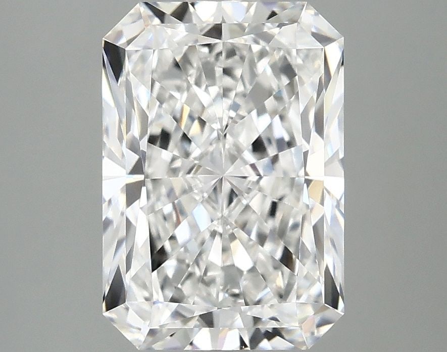 Loose Lab Diamond - IGI Radiant 3.01ct E VVS2: Loose Lab Diamond - IGI Radiant 3.01ct E VVS2 This listing features Loose Lab Diamond - IGI Radiant 3.01ct E VVS2. Item specifics are provided below. Item Specifics: Source: This Is A Real Diamond
