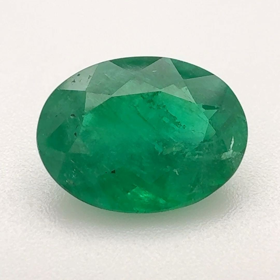 Loose Emerald Gemstone - Oval 2.34ct Green MI (1 of 1)