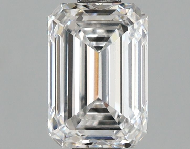 Loose Lab Diamond - IGI Emerald 1.42ct E VVS1: Loose Lab Diamond - IGI Emerald 1.42ct E VVS1 This listing features Loose Lab Diamond - IGI Emerald 1.42ct E VVS1. Item specifics are provided below. Item Specifics: Source: This Is A Real Diamond Gro