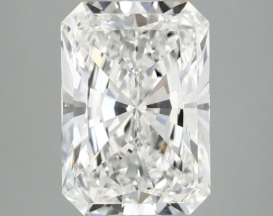 Loose Lab Diamond - IGI Radiant 3.1ct E VVS2: Loose Lab Diamond - IGI Radiant 3.1ct E VVS2 This listing features Loose Lab Diamond - IGI Radiant 3.1ct E VVS2. Item specifics are provided below. Item Specifics: Source: This Is A Real Diamond Grown