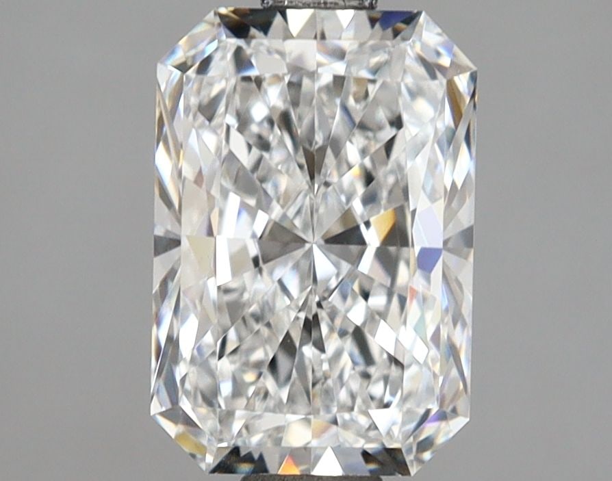 Loose Lab Diamond - IGI Radiant 2.02ct E VVS1: Loose Lab Diamond - IGI Radiant 2.02ct E VVS1 This listing features Loose Lab Diamond - IGI Radiant 2.02ct E VVS1. Item specifics are provided below. Item Specifics: Source: This Is A Real Diamond Gro