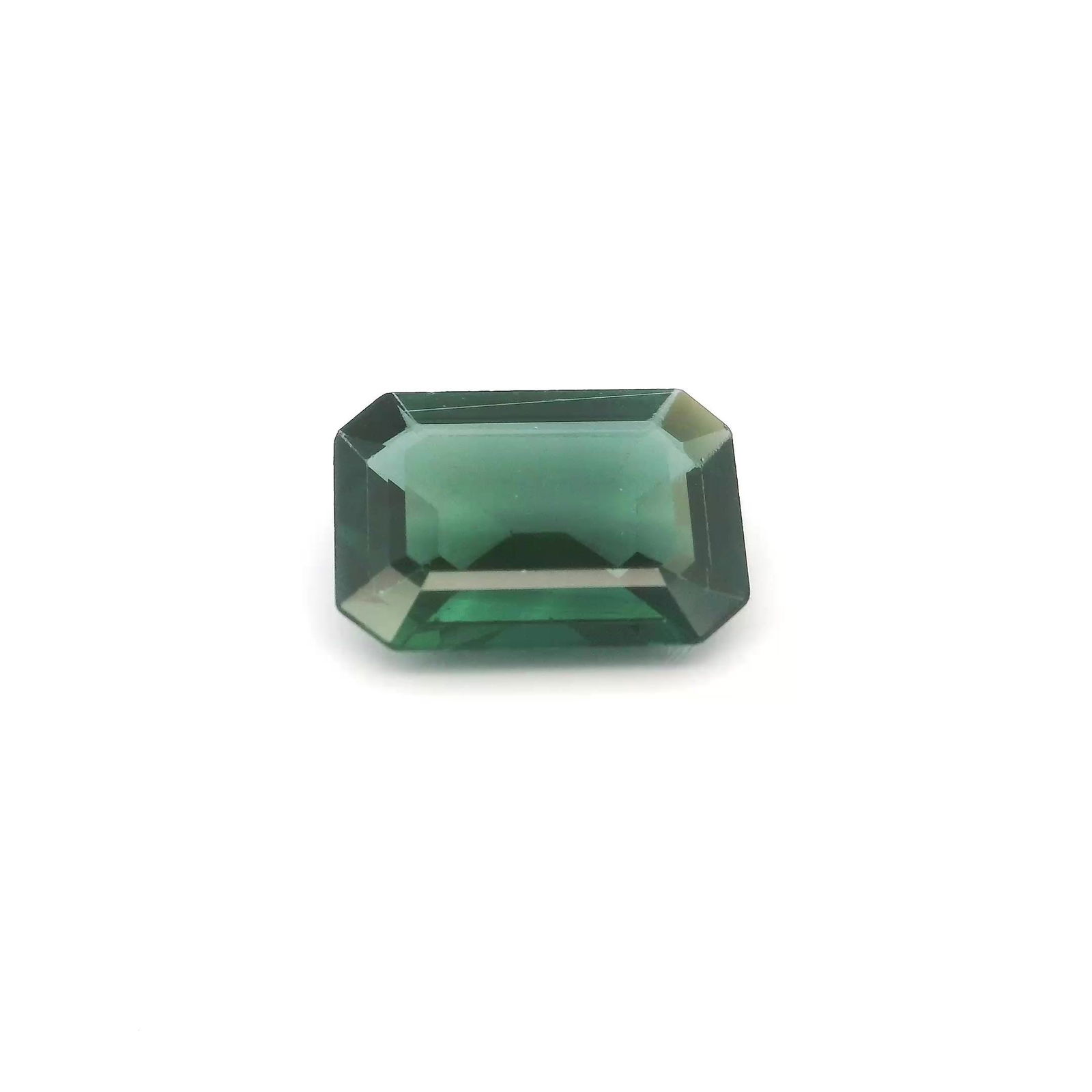 Loose Sapphire Gemstone - GSI Octagonal 2.23ct Blue SI: Loose Sapphire Gemstone - GSI Octagonal 2.23ct Blue SI This listing features Loose Sapphire Gemstone - GSI Octagonal 2.23ct Blue SI. Item specifics are provided below. Item Specifics: Type: Sapphire C