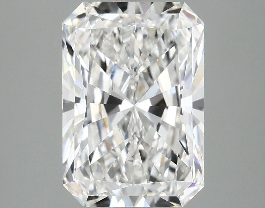 Loose Lab Diamond - IGI Radiant 3.06ct E VS1: Loose Lab Diamond - IGI Radiant 3.06ct E VS1 This listing features Loose Lab Diamond - IGI Radiant 3.06ct E VS1. Item specifics are provided below. Item Specifics: Source: This Is A Real Diamond Grown