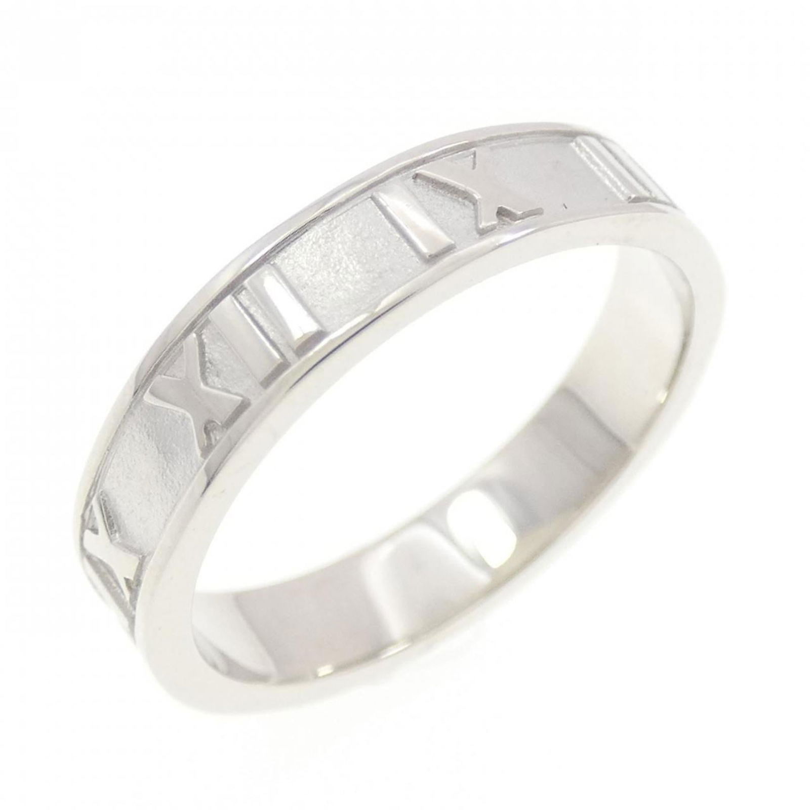 (18K) Tiffany Band Ring White Gold: (18K) Tiffany Band Ring White Gold This listing features (18K) Tiffany Band Ring White Gold. Item specifics are provided below. Item Specifics: Brand: Tiffany Type: Band Ring Gender: Women Material: W