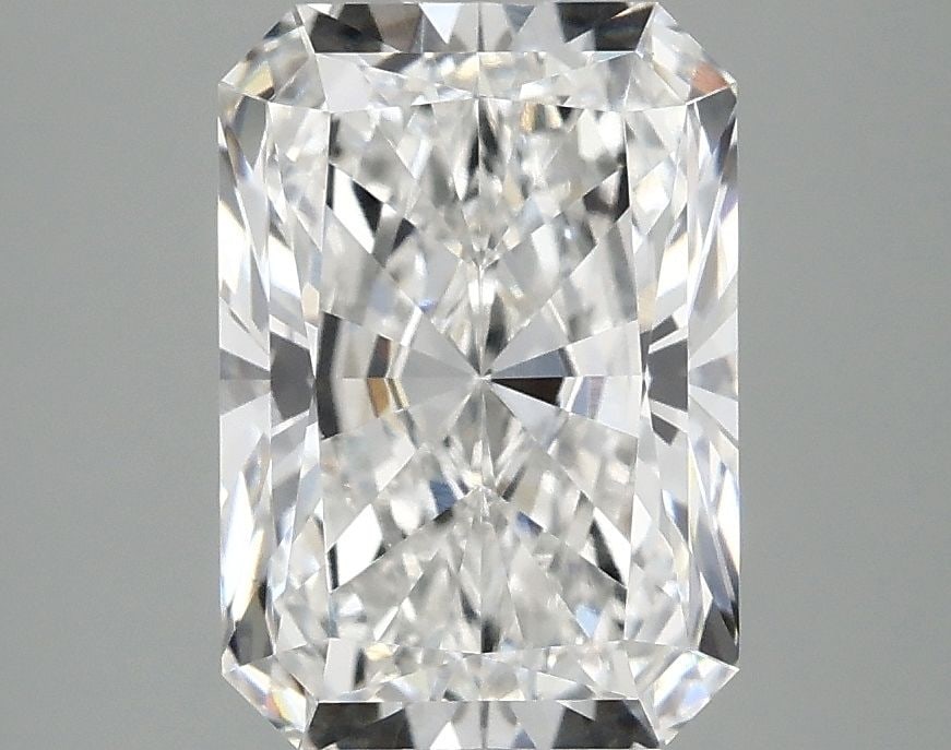 Loose Lab Diamond - IGI Radiant 3.02ct E VS1: Loose Lab Diamond - IGI Radiant 3.02ct E VS1 This listing features Loose Lab Diamond - IGI Radiant 3.02ct E VS1. Item specifics are provided below. Item Specifics: Source: This Is A Real Diamond Grown