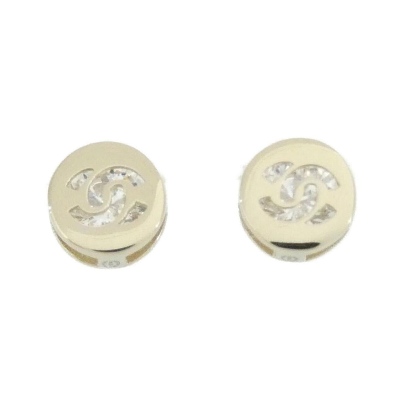 Earrings Chanel Stud: Earrings Chanel Stud This listing features Earrings Chanel Stud. Item specifics are provided below. Item Specifics: Brand: Chanel Type: Stud Earrings Gender: Women Color: Clear Size (Hxwxd): 9.00mm x