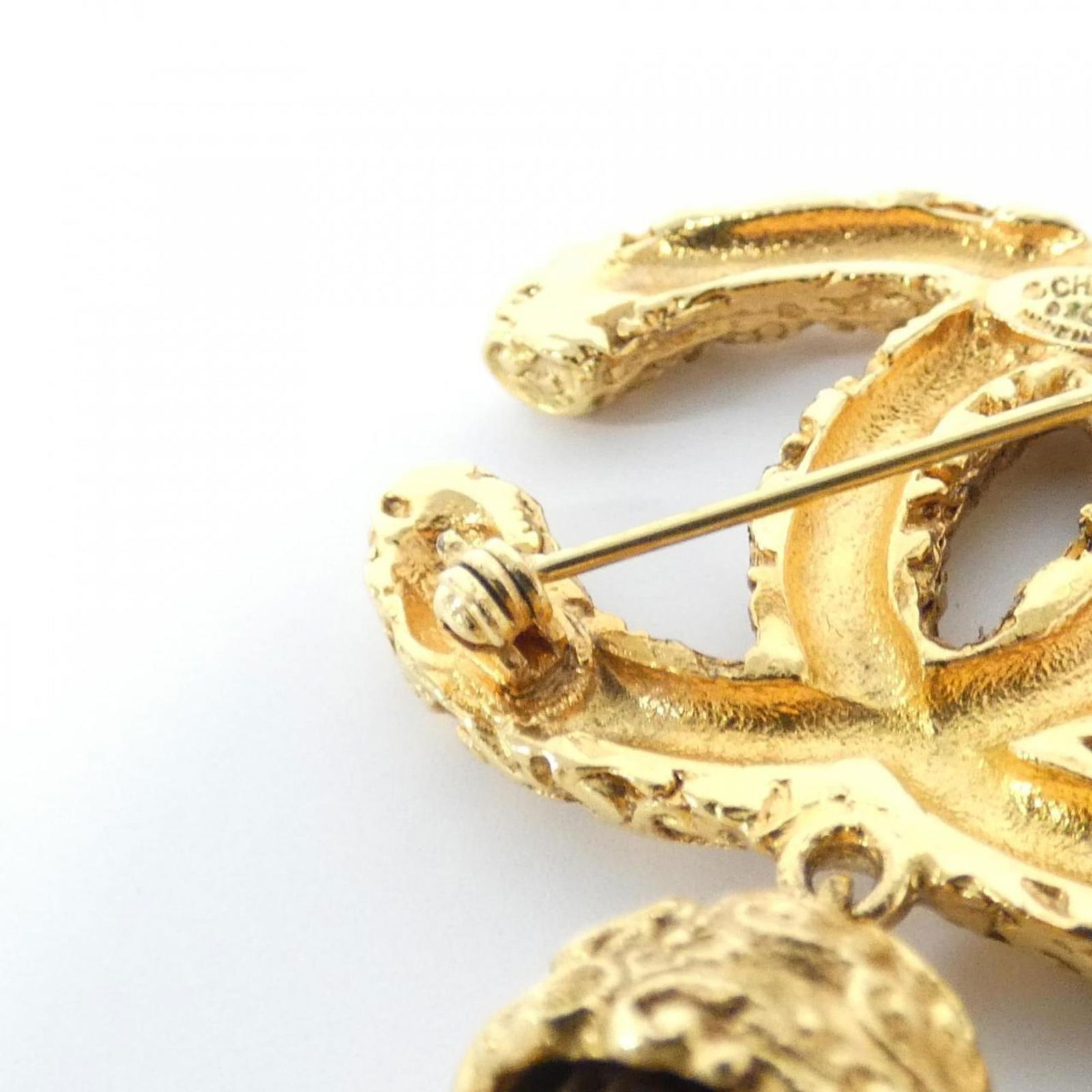 Brooch Chanel - 5