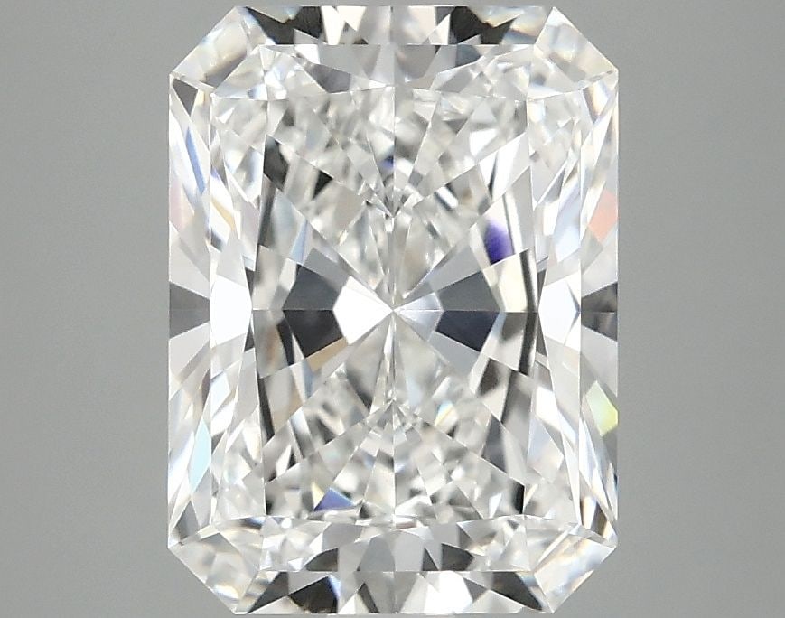 Loose Lab Diamond - IGI Radiant 3.1ct E VVS2: Loose Lab Diamond - IGI Radiant 3.1ct E VVS2 This listing features Loose Lab Diamond - IGI Radiant 3.1ct E VVS2. Item specifics are provided below. Item Specifics: Source: This Is A Real Diamond Grown