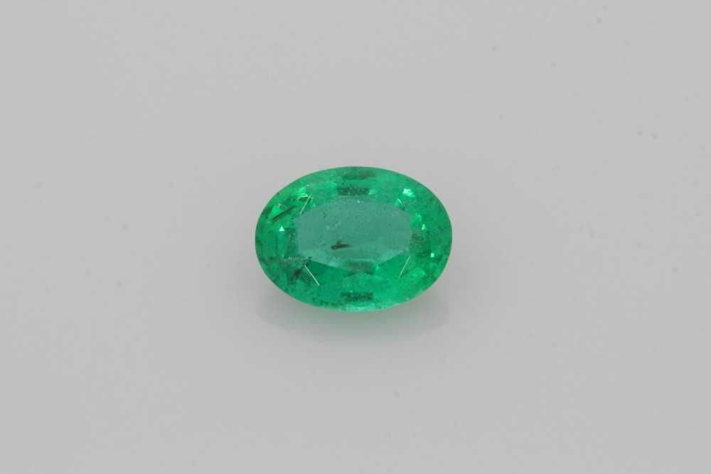 Loose Emerald Gemstone - Oval 1.04ct Green EC: Loose Emerald Gemstone - Oval 1.04ct Green EC This listing features Loose Emerald Gemstone - Oval 1.04ct Green EC. Item specifics are provided below. Item Specifics: Type: Emerald Carat: 1.04 Cut: Fac
