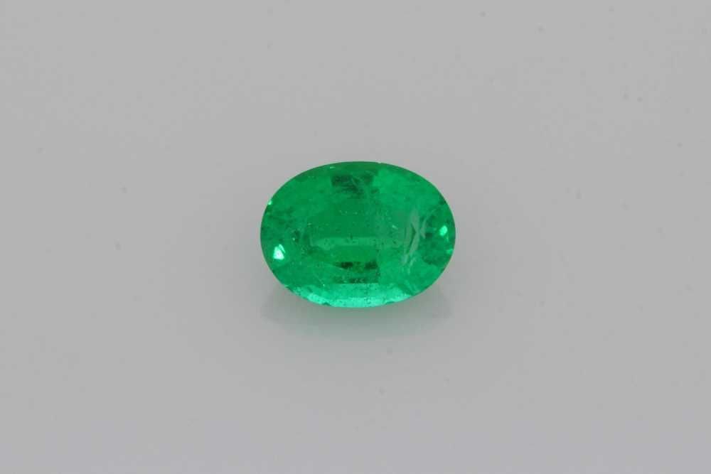 Loose Emerald Gemstone - Oval 1.22ct Green SI: Loose Emerald Gemstone - Oval 1.22ct Green SI This listing features Loose Emerald Gemstone - Oval 1.22ct Green SI. Item specifics are provided below. Item Specifics: Type: Emerald Carat: 1.22 Cut: Fac