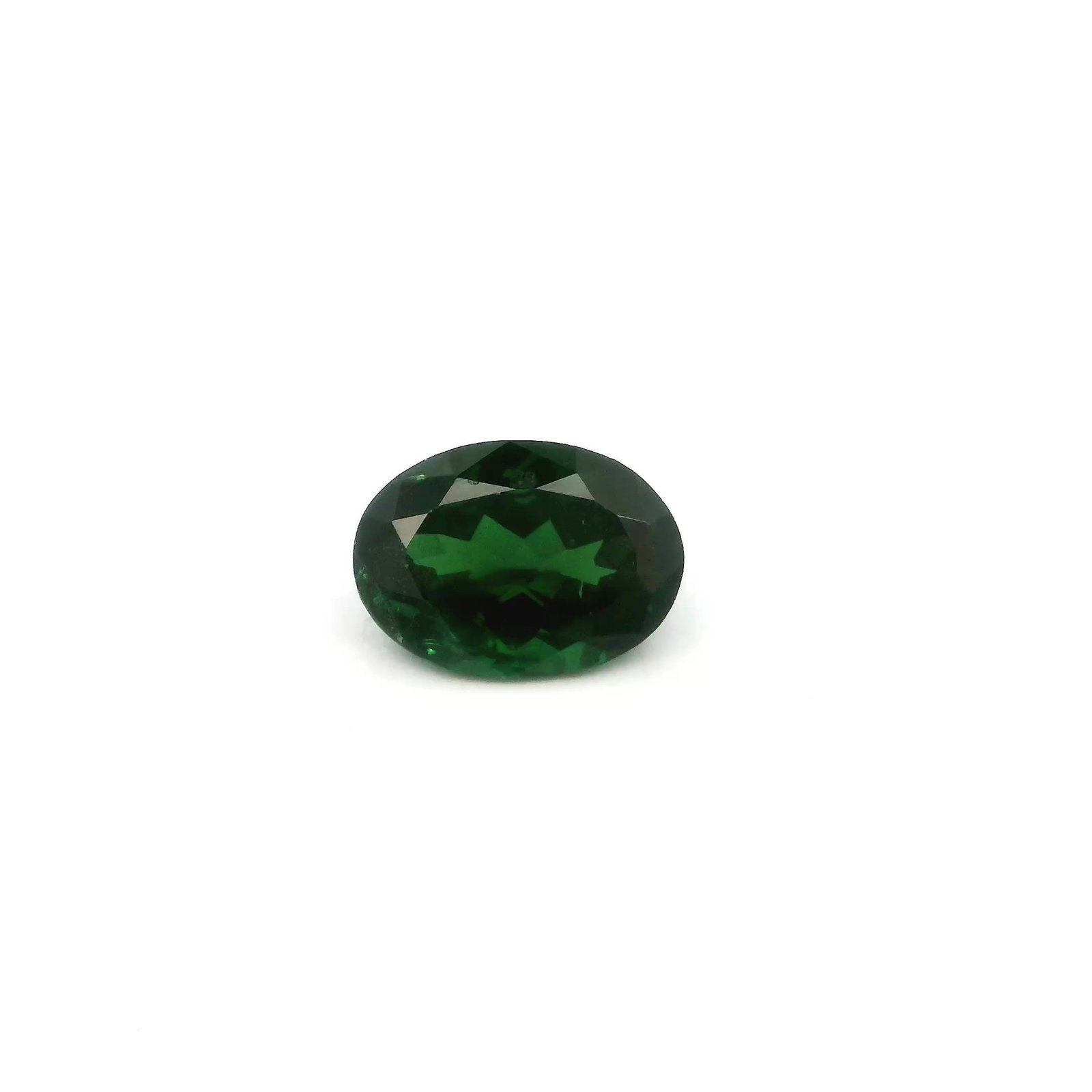 Loose Garnet Gemstone - Oval 1.06ct Green SI: Loose Garnet Gemstone - Oval 1.06ct Green SI This listing features Loose Garnet Gemstone - Oval 1.06ct Green SI. Item specifics are provided below. Item Specifics: Type: Garnet Carat: 1.06 Cut: Facete