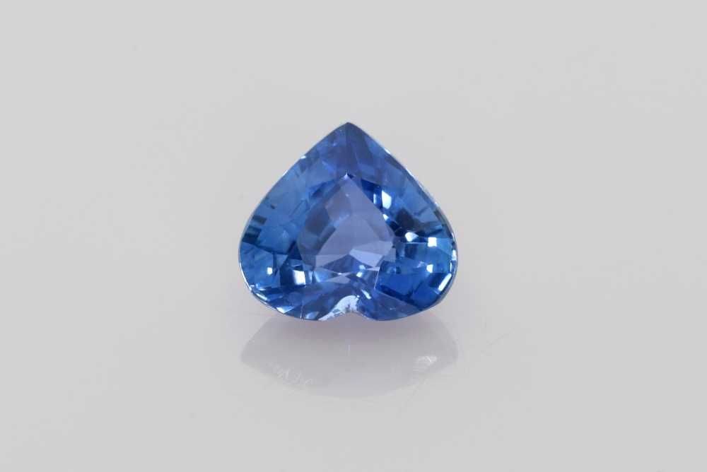 Loose Sapphire Gemstone - Heart 2.53ct Blue EC: Loose Sapphire Gemstone - Heart 2.53ct Blue EC This listing features Loose Sapphire Gemstone - Heart 2.53ct Blue EC. Item specifics are provided below. Item Specifics: Type: Sapphire Carat: 2.53 Cut: