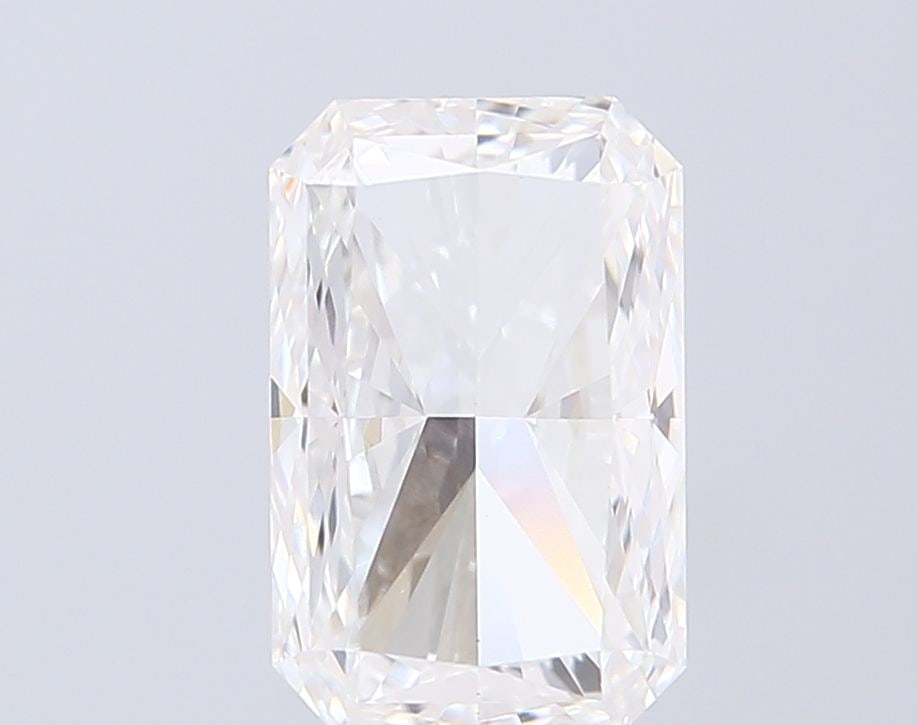 Loose Lab Diamond - IGI Radiant 4.09ct E VS1: Loose Lab Diamond - IGI Radiant 4.09ct E VS1 This listing features Loose Lab Diamond - IGI Radiant 4.09ct E VS1. Item specifics are provided below. Item Specifics: Source: This Is A Real Diamond Grown