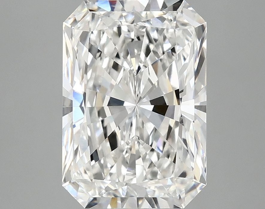 Loose Lab Diamond - IGI Radiant 3.1ct E VS1: Loose Lab Diamond - IGI Radiant 3.1ct E VS1 This listing features Loose Lab Diamond - IGI Radiant 3.1ct E VS1. Item specifics are provided below. Item Specifics: Source: This Is A Real Diamond Grown