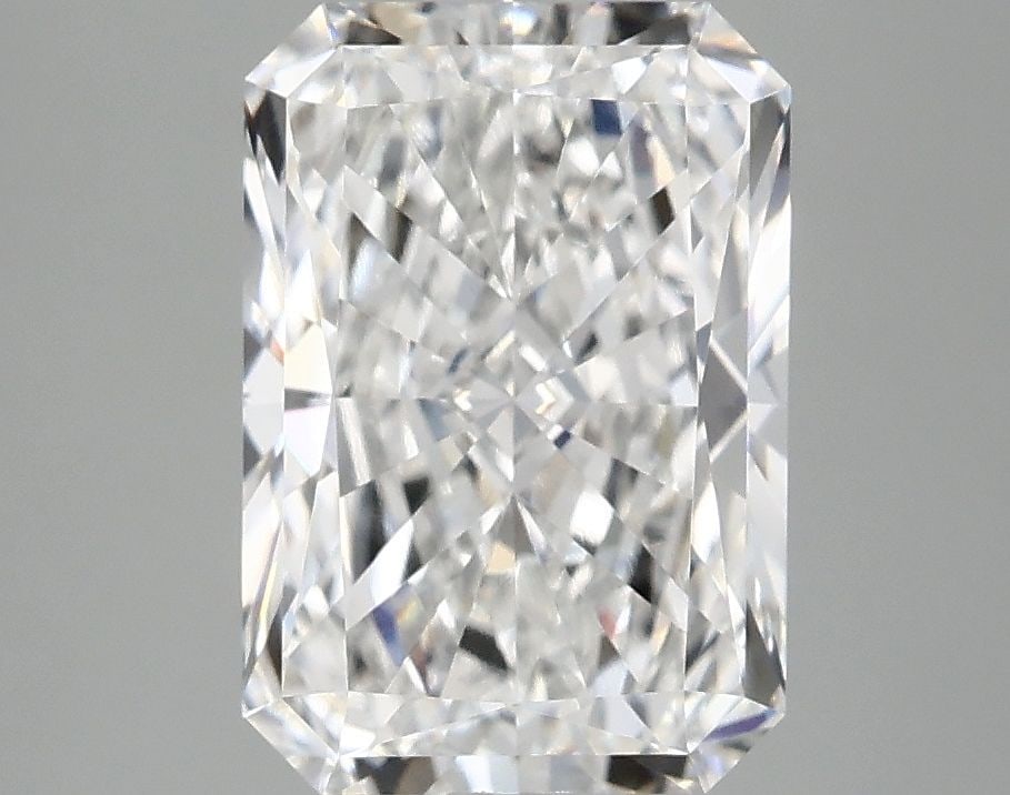 Loose Lab Diamond - IGI Radiant 3.07ct D VS1: Loose Lab Diamond - IGI Radiant 3.07ct D VS1 This listing features Loose Lab Diamond - IGI Radiant 3.07ct D VS1. Item specifics are provided below. Item Specifics: Source: This Is A Real Diamond Grown