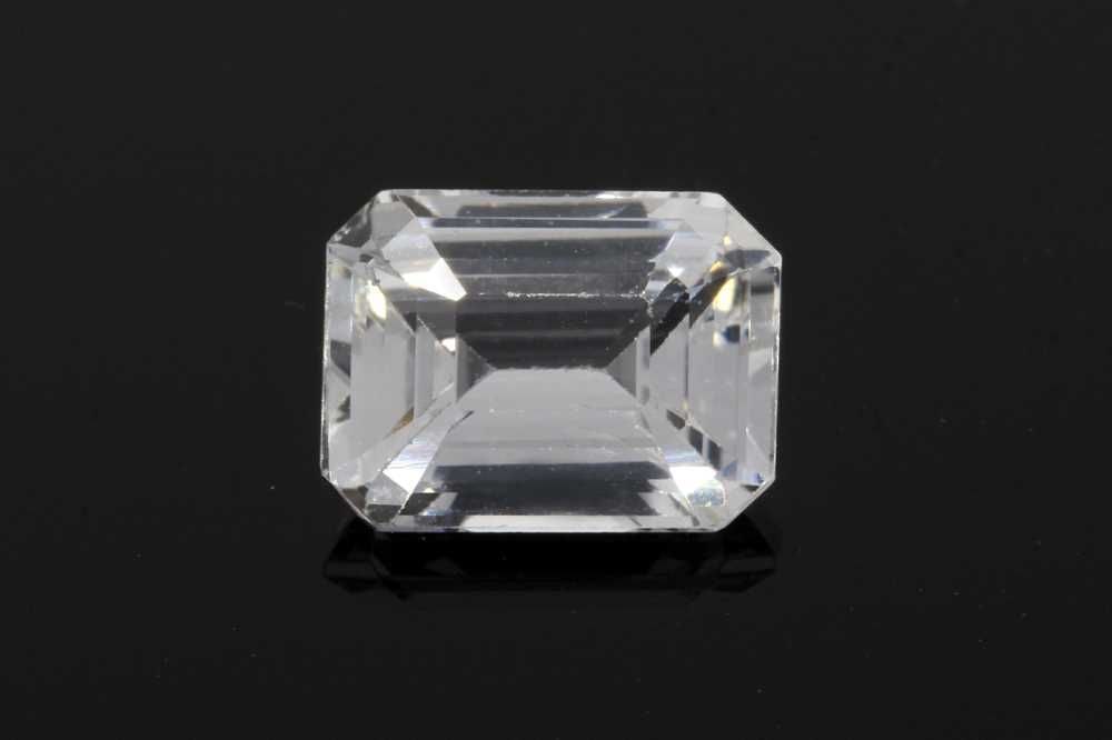 Loose Sapphire Gemstone - Emerald 2.52ct White EC: Loose Sapphire Gemstone - Emerald 2.52ct White EC This listing features Loose Sapphire Gemstone - Emerald 2.52ct White EC. Item specifics are provided below. Item Specifics: Type: Sapphire Carat: 2.52
