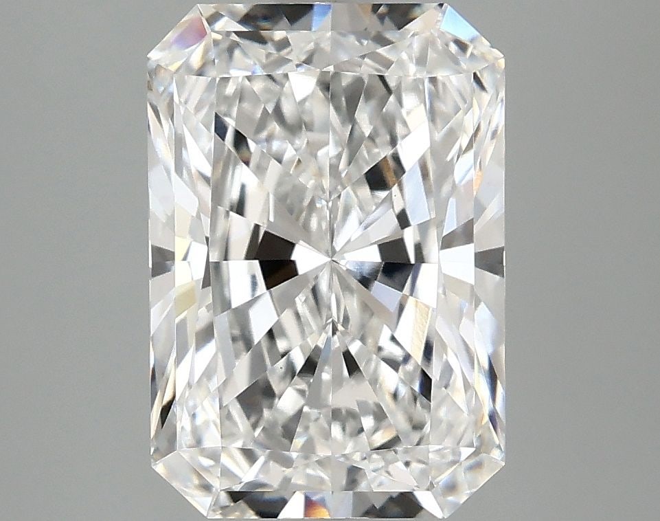 Loose Lab Diamond - IGI Radiant 3.09ct E VS1: Loose Lab Diamond - IGI Radiant 3.09ct E VS1 This listing features Loose Lab Diamond - IGI Radiant 3.09ct E VS1. Item specifics are provided below. Item Specifics: Source: This Is A Real Diamond Grown