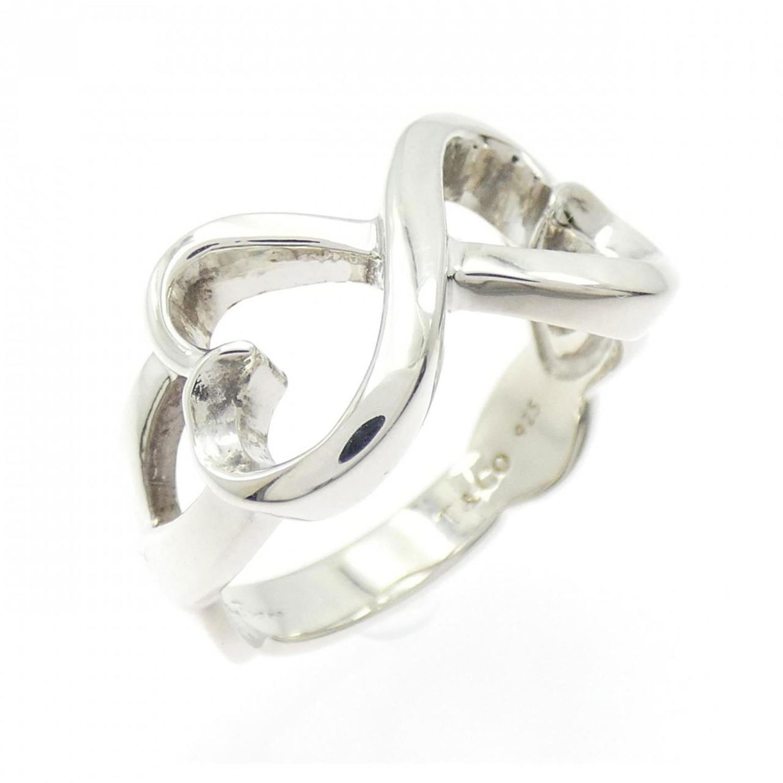 925 Tiffany Band Ring Silver: 925 Tiffany Band Ring Silver This listing features 925 Tiffany Band Ring Silver. Item specifics are provided below. Item Specifics: Brand: Tiffany Type: Band Ring Gender: Women Material: Silver 925