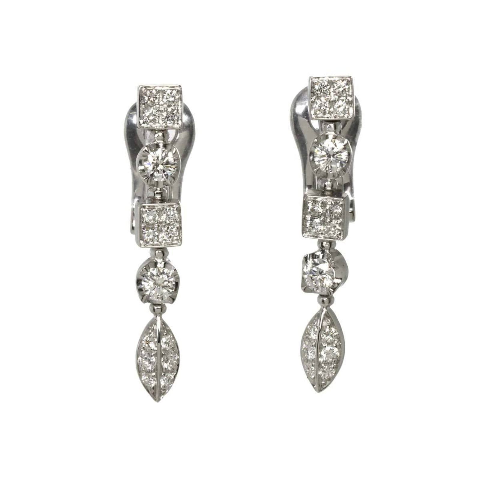 (18K) Bvlgari Drop Earrings White Gold: (18K) Bvlgari Drop Earrings White Gold This listing features (18K) Bvlgari Drop Earrings White Gold. Item specifics are provided below. Item Specifics: Brand: Bvlgari Type: Drop Earrings Gender: Women