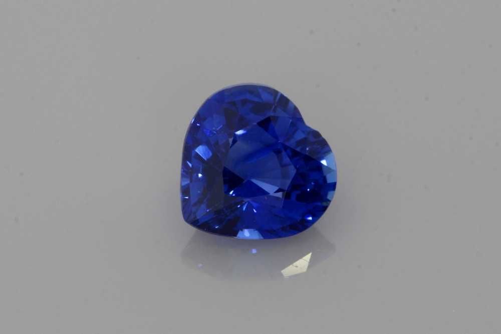Loose Sapphire Gemstone - Heart 1.26ct Blue EC: Loose Sapphire Gemstone - Heart 1.26ct Blue EC This listing features Loose Sapphire Gemstone - Heart 1.26ct Blue EC. Item specifics are provided below. Item Specifics: Type: Sapphire Carat: 1.26 Cut: