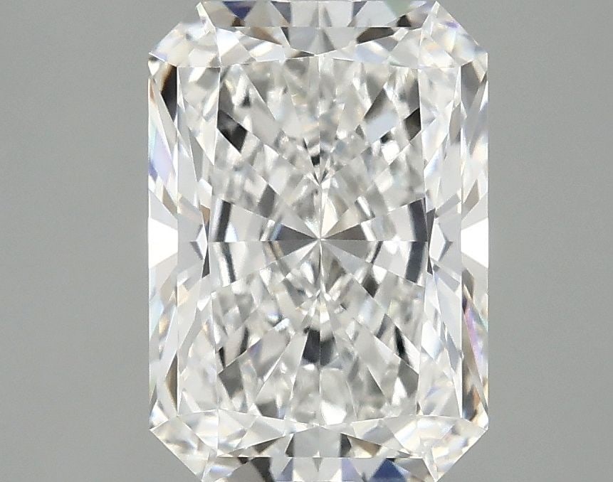 Loose Lab Diamond - IGI Radiant 2.97ct E VVS2: Loose Lab Diamond - IGI Radiant 2.97ct E VVS2 This listing features Loose Lab Diamond - IGI Radiant 2.97ct E VVS2. Item specifics are provided below. Item Specifics: Source: This Is A Real Diamond Gro