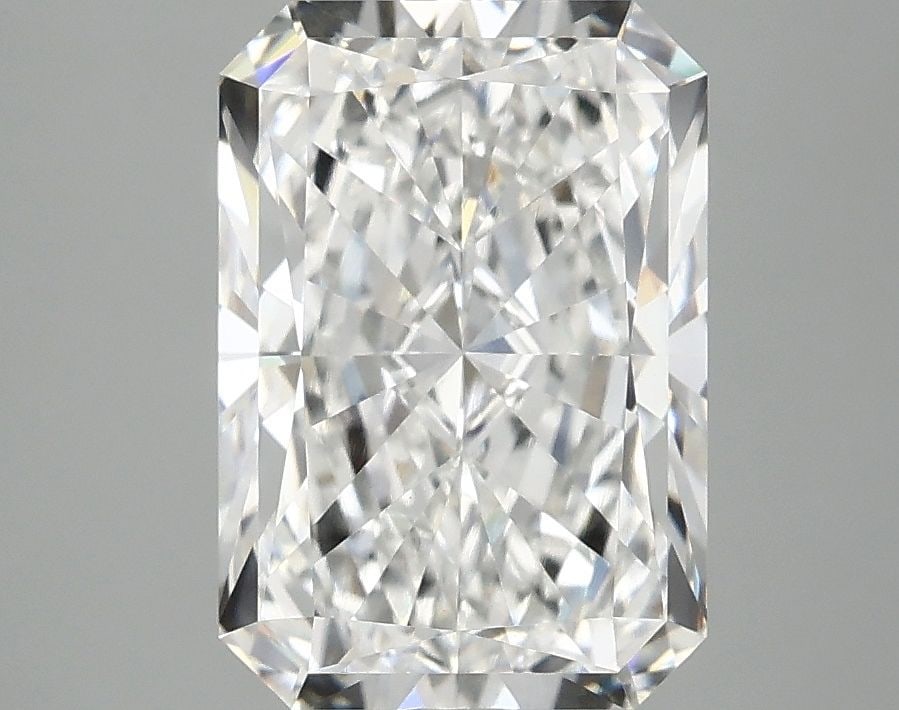 Loose Lab Diamond - IGI Radiant 3.03ct F VVS2: Loose Lab Diamond - IGI Radiant 3.03ct F VVS2 This listing features Loose Lab Diamond - IGI Radiant 3.03ct F VVS2. Item specifics are provided below. Item Specifics: Source: This Is A Real Diamond Gro