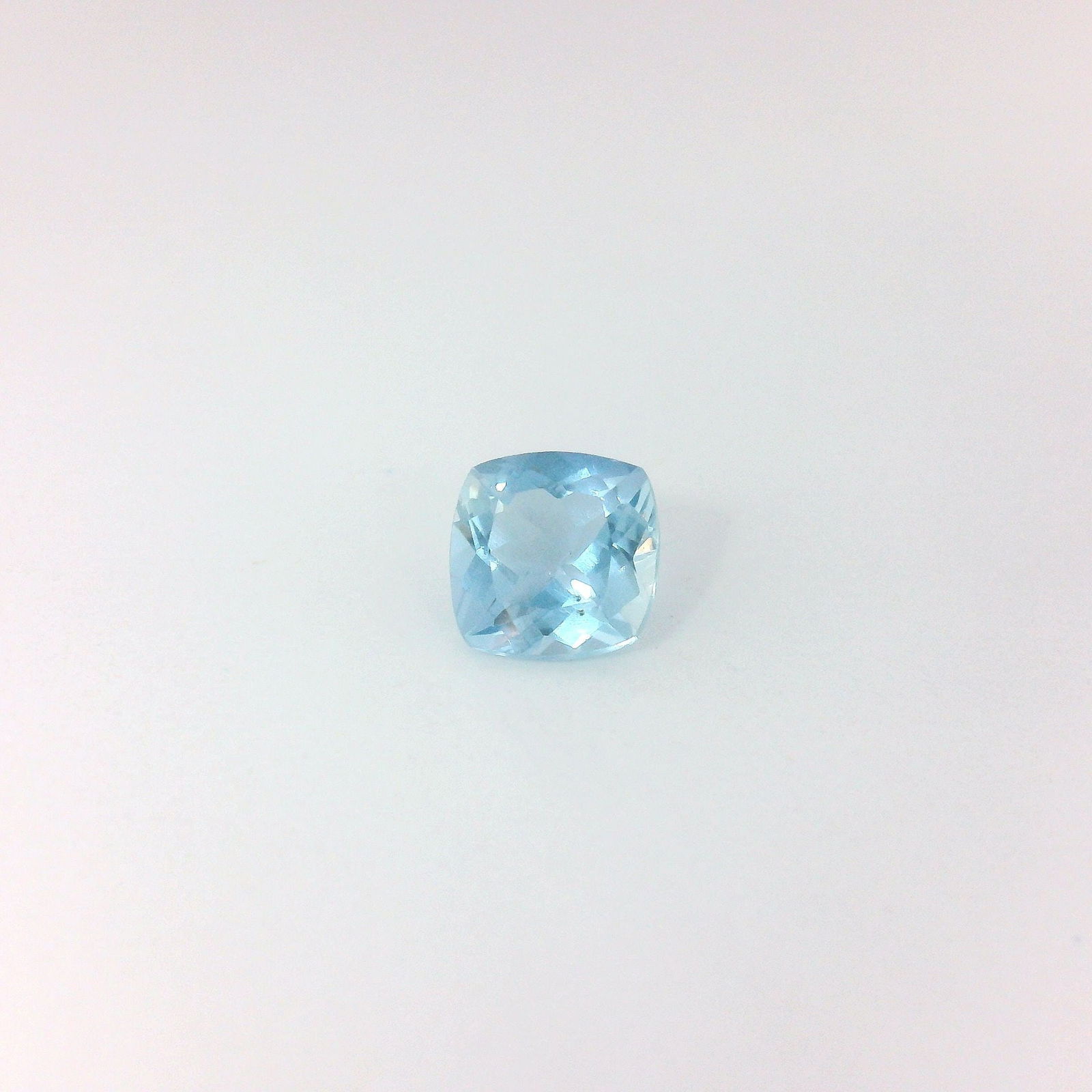 Loose Aquamarine Gemstone - GSI Pear 1.22ct Blue EC: Loose Aquamarine Gemstone - GSI Pear 1.22ct Blue EC This listing features Loose Aquamarine Gemstone - GSI Pear 1.22ct Blue EC. Item specifics are provided below. Item Specifics: Type: Aquamarine Carat