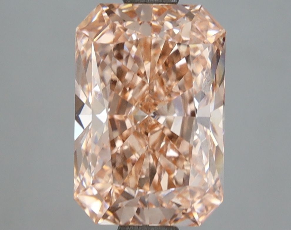 Loose Lab Diamond - IGI Radiant 3.05ct Fancy Vivid Orangey Pink VVS2: Loose Lab Diamond - IGI Radiant 3.05ct Fancy Vivid Orangey Pink VVS2 This listing features Loose Lab Diamond - IGI Radiant 3.05ct Fancy Vivid Orangey Pink VVS2. Item specifics are provided below. Item