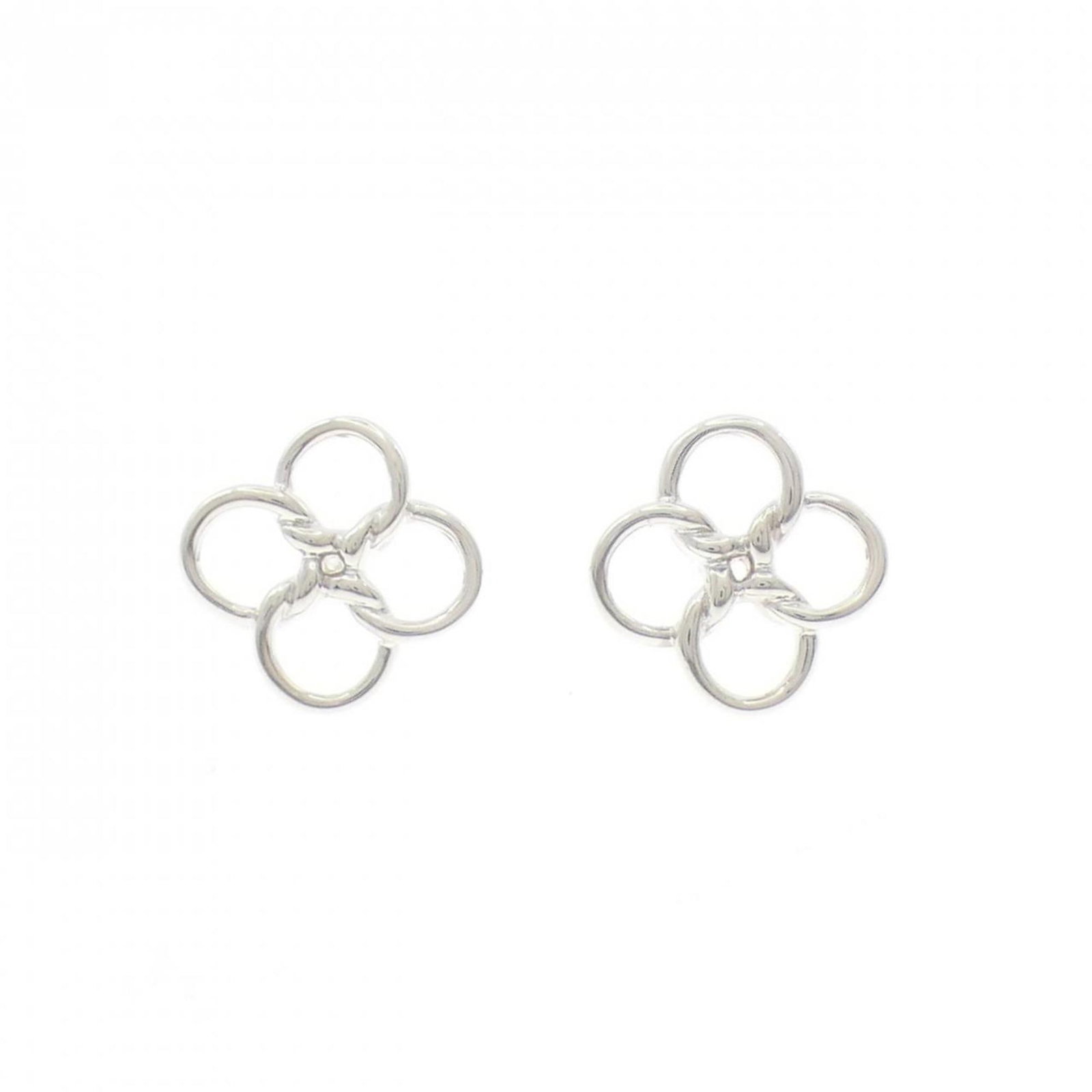 925 Tiffany Stud Earrings Silver: 925 Tiffany Stud Earrings Silver This listing features 925 Tiffany Stud Earrings Silver. Item specifics are provided below. Item Specifics: Brand: Tiffany Type: Stud Earrings Gender: Women Material: S